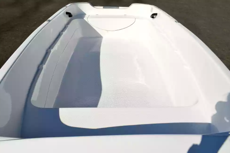 Стеклопластиковая лодка Пингвин (тримаран) в Краснодаре