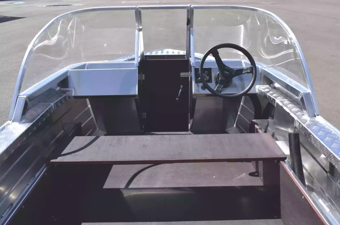 Алюминиевая лодка Wyatboat-390 DCM в Краснодаре