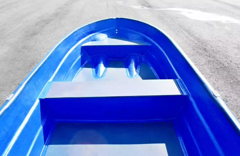 Стеклопластиковая лодка Neman-340 (тримаран) в Краснодаре