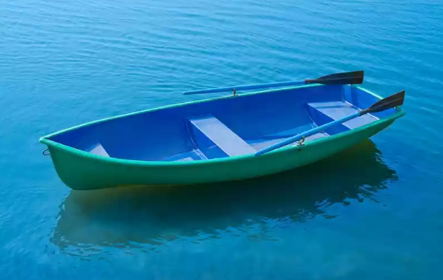 Стеклопластиковая лодка Дельфин в Краснодаре