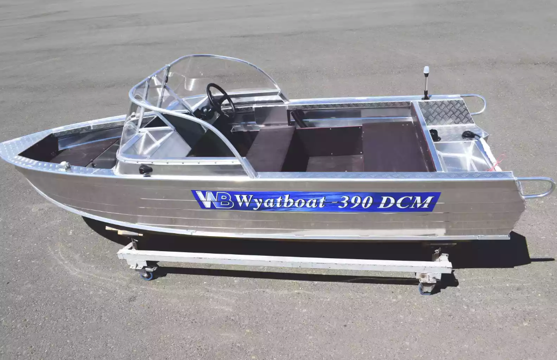 Алюминиевая лодка Wyatboat-390 DCM в Краснодаре