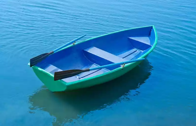 Стеклопластиковая лодка Дельфин в Краснодаре