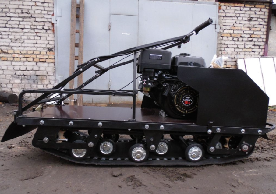 Мотобуксировщик AhtaR Зима 9 л/с с вариатором в Краснодаре