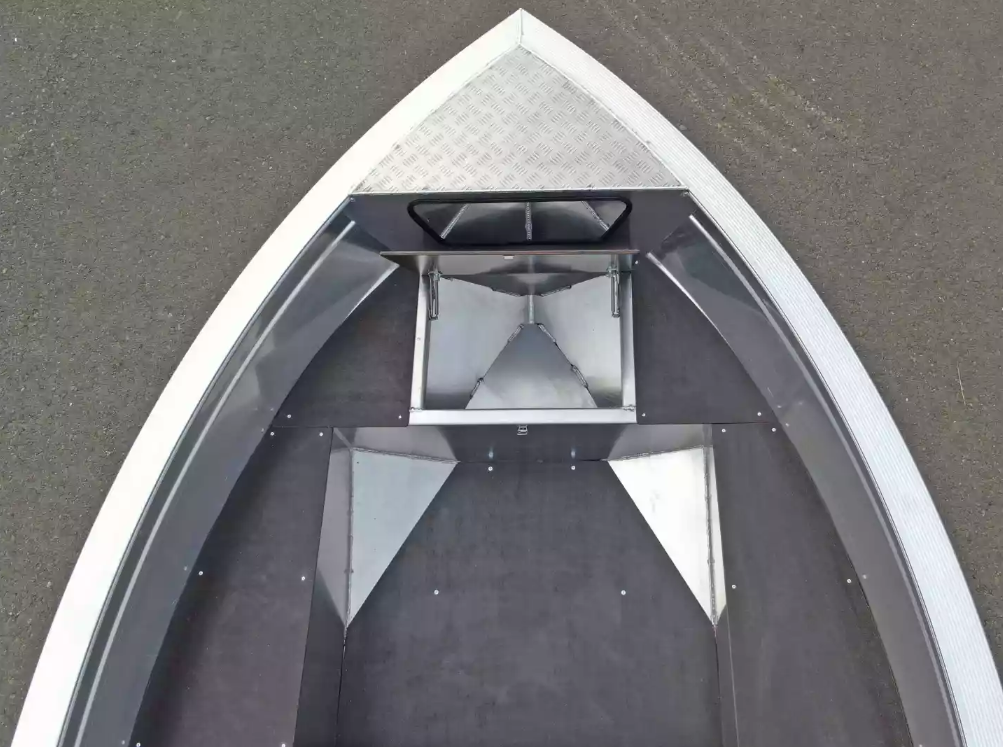 Алюминиевая лодка  Неман-420 в Краснодаре