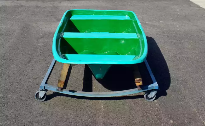 Стеклопластиковая лодка Старт (тримаран) в Краснодаре