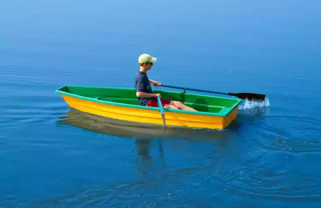 Стеклопластиковая лодка Малютка в Краснодаре