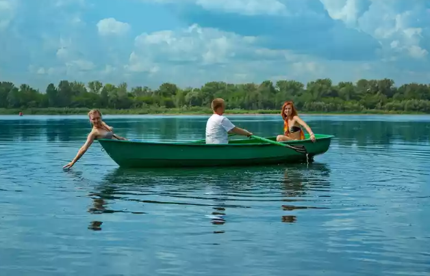 Стеклопластиковая Лодка Голавль в Краснодаре