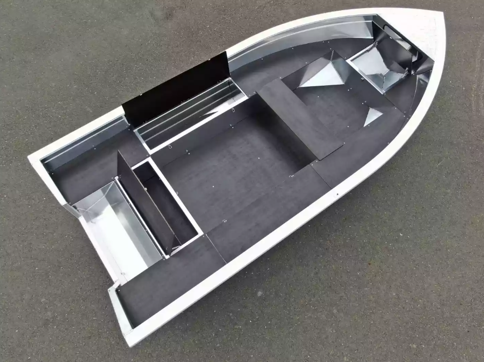 Алюминиевая лодка  Неман-420 в Краснодаре