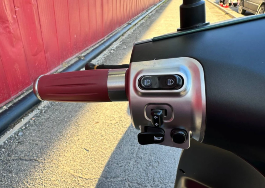 Скутер PROMAX Miami 240 (49) в Краснодаре