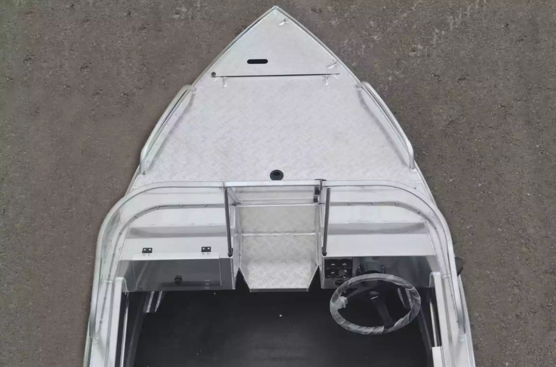 Алюминиевая лодка  Neman-400 PRO в Краснодаре