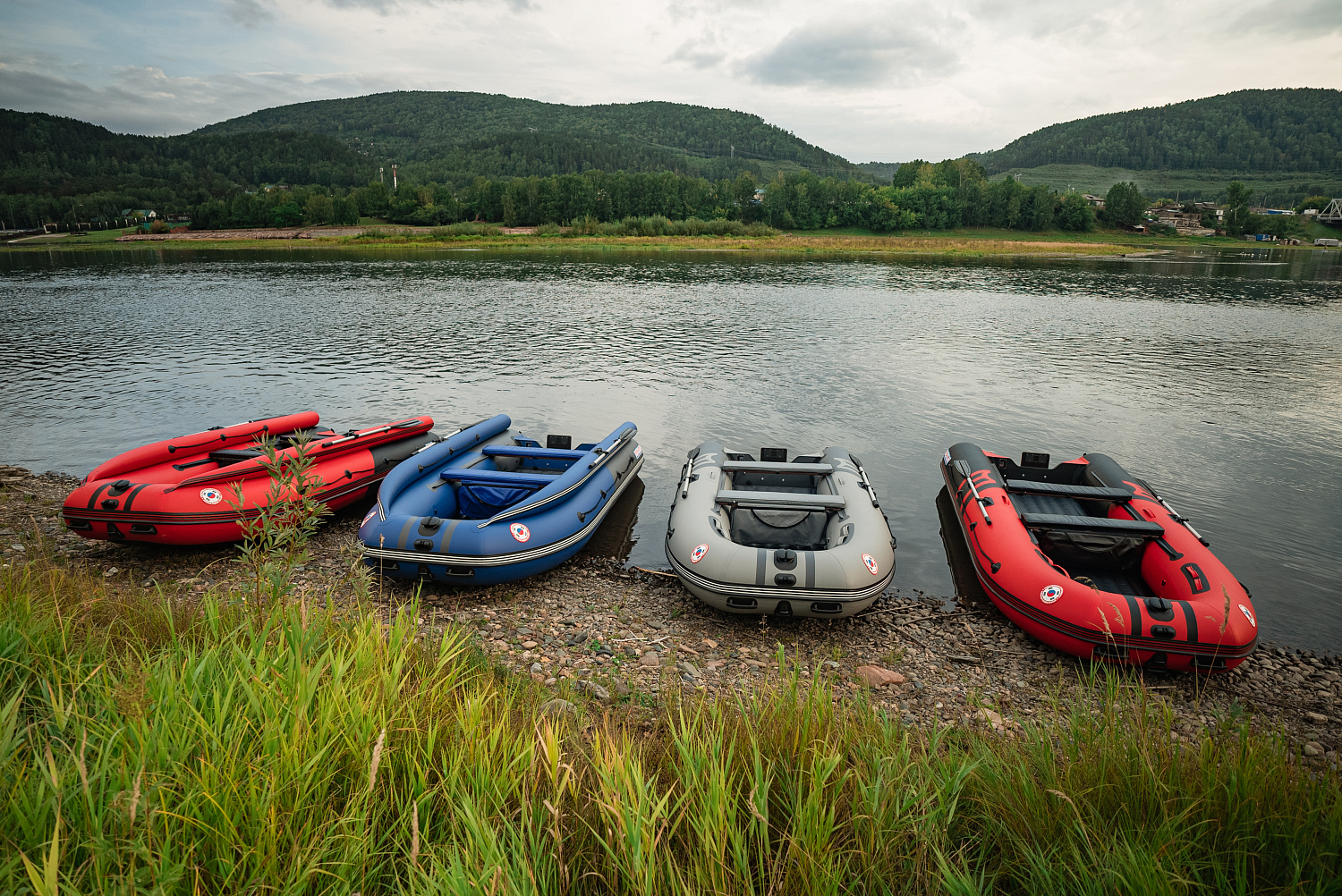 Лодка MISHIMO RIVER FJET PRO 410  под водомет в Краснодаре