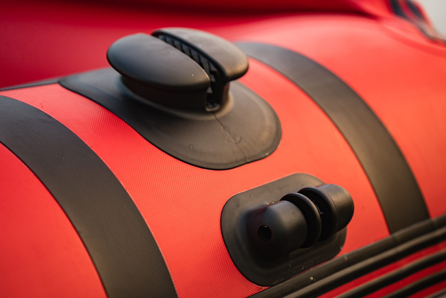 Лодка MISHIMO RIVER FJET PRO 410  под водомет в Краснодаре