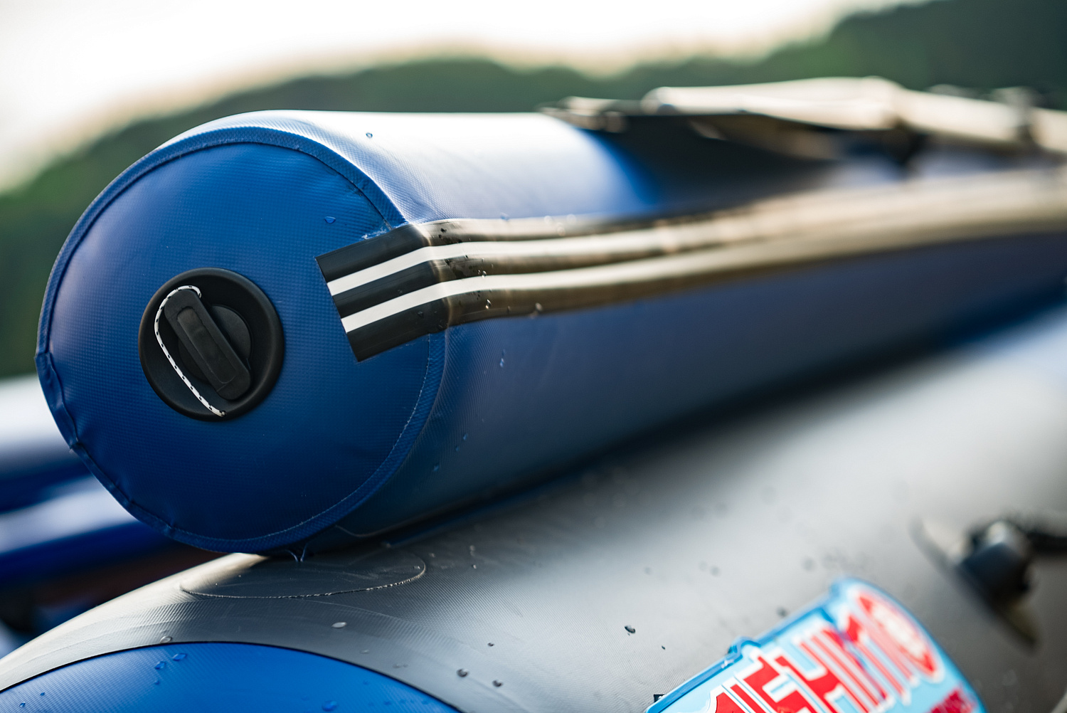 Лодка MISHIMO RIVER FJET PRO 410  под водомет в Краснодаре