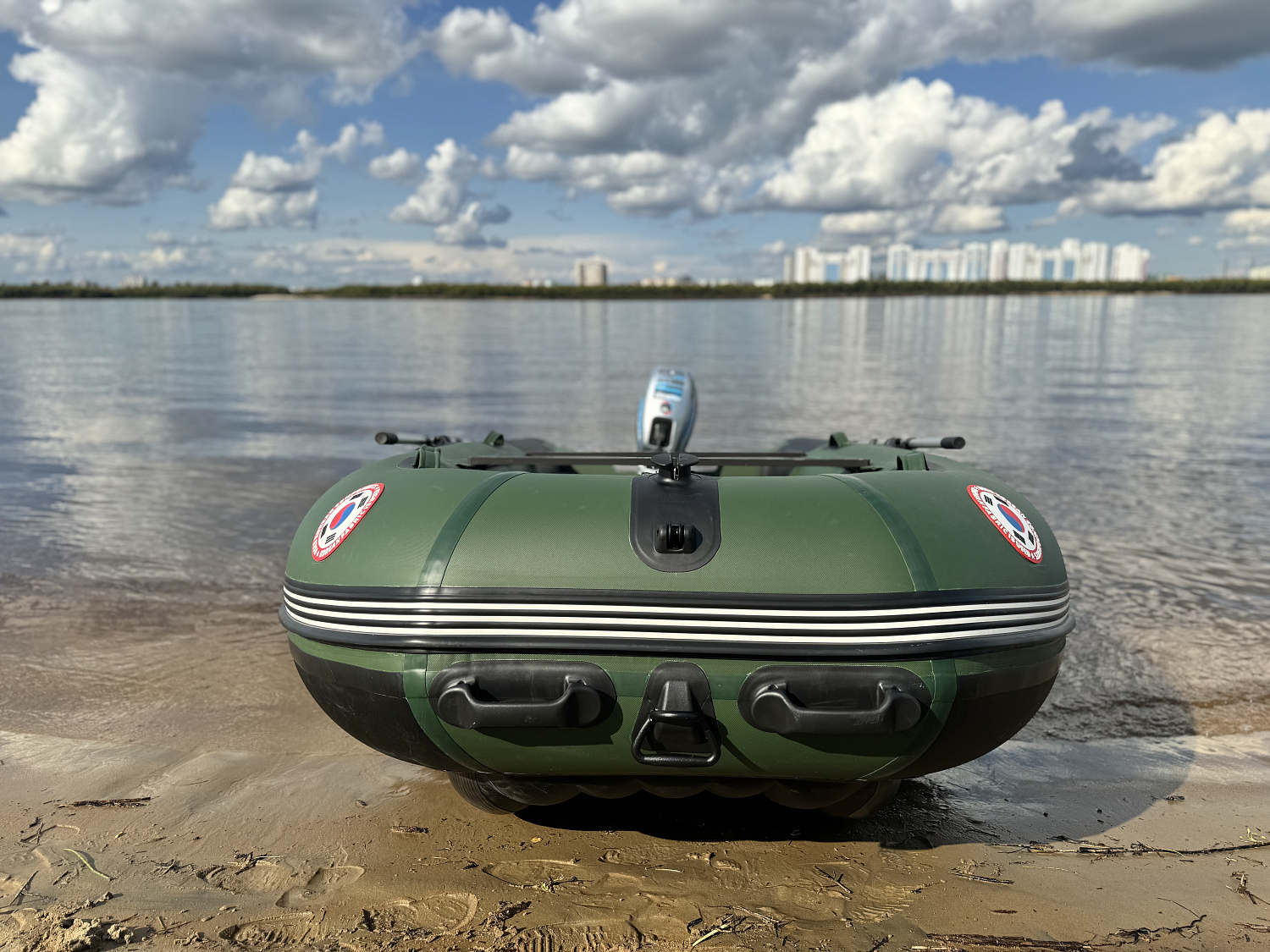 Лодка MISHIMO BIG FLOOR 400 в Краснодаре