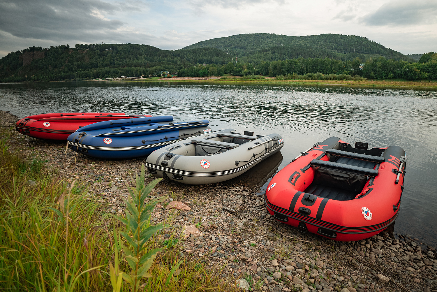 Лодка MISHIMO RIVER FJET PRO 410  под водомет в Краснодаре