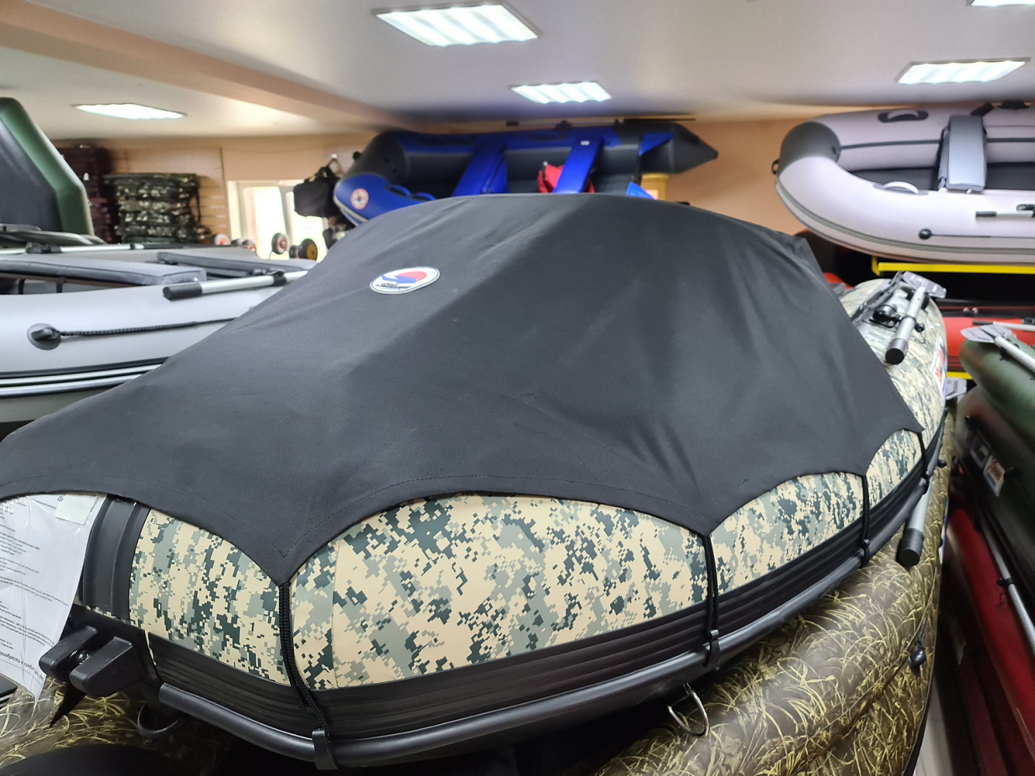 КОМПЛЕКТ НОСОВОГО ТЕНТА К ЛОДКЕ SMARINE AIR MAX 330 ЧЕРНЫЙ в Краснодаре